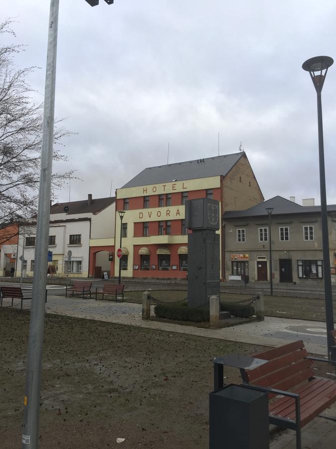 Hotel Dvorak Chrast Exterior foto